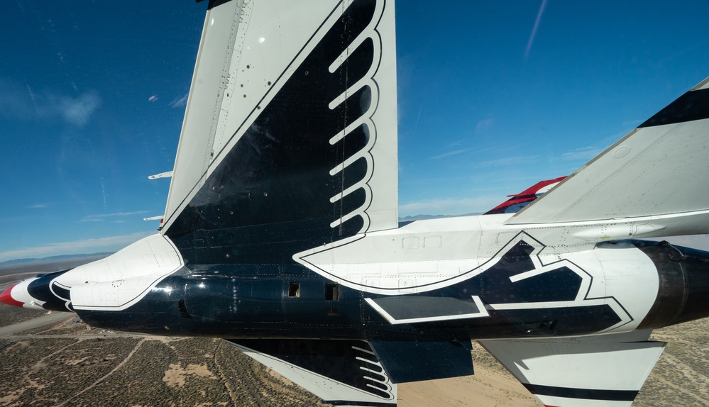 Thunderbirds practice at Edwards AFB