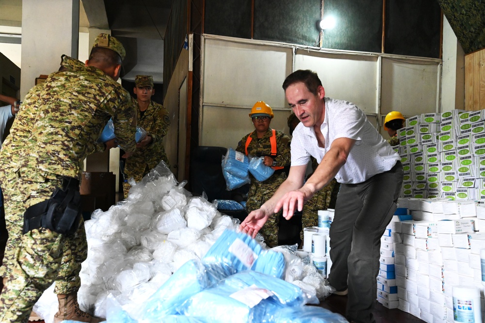 NH National Guard delivers PPE donation to El Salvador through State Partnership Program