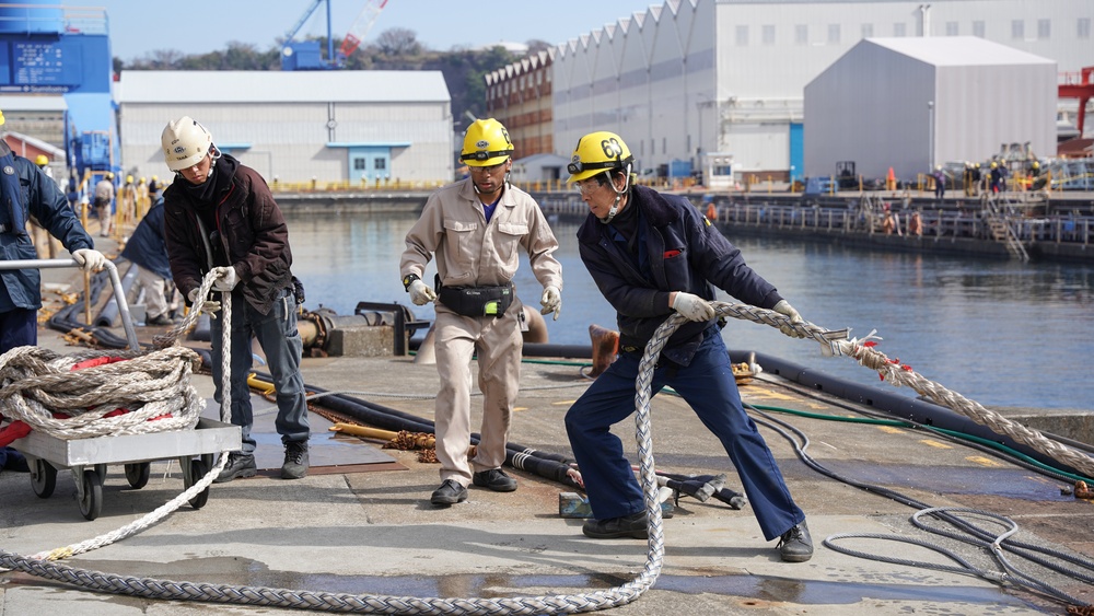 USS Benfold Undocking At SRF-JRMC