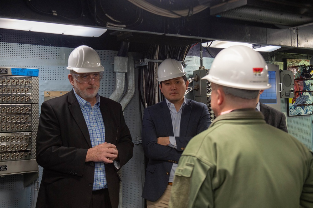 USS Ronald Reagan (CVN) hosts tour for members of the Senate Armed Forces Committee
