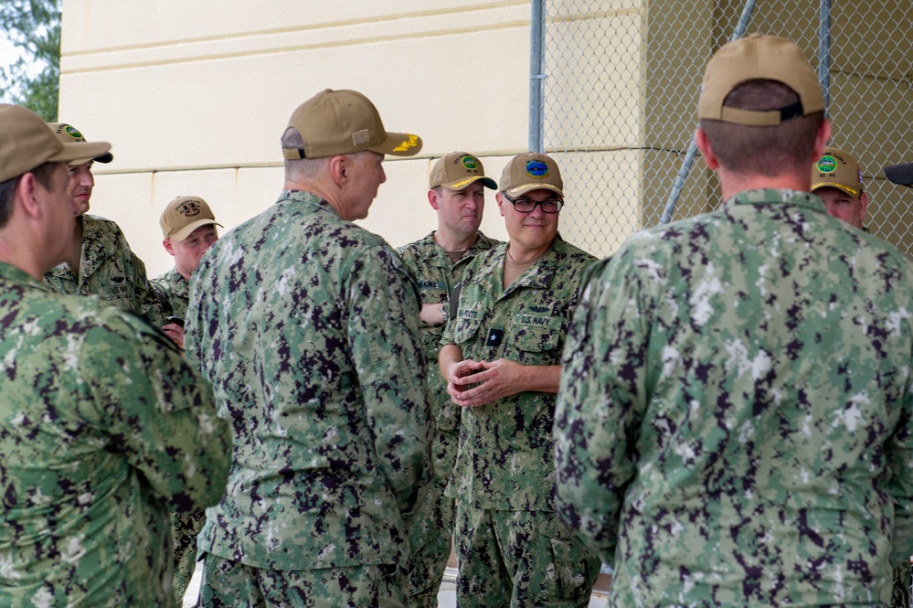 Deputy Commander Submarine Force Atlantic Visits USS Frank Cable