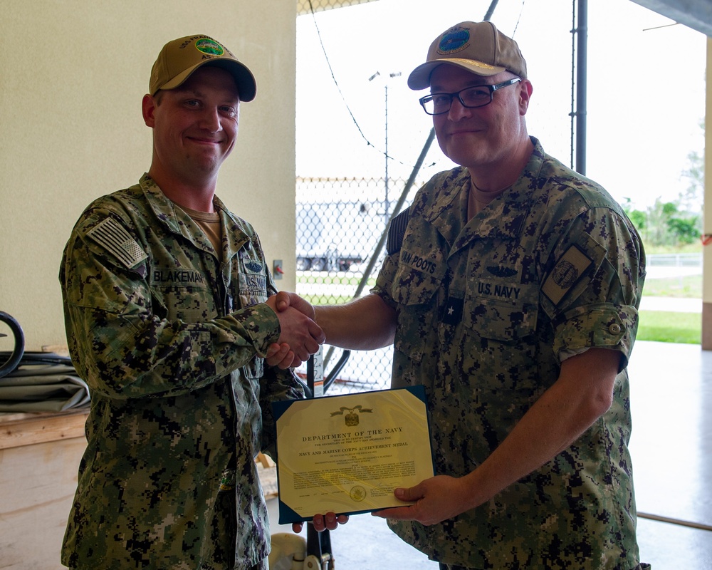 Deputy Commander Submarine Force Atlantic Visits USS Frank Cable