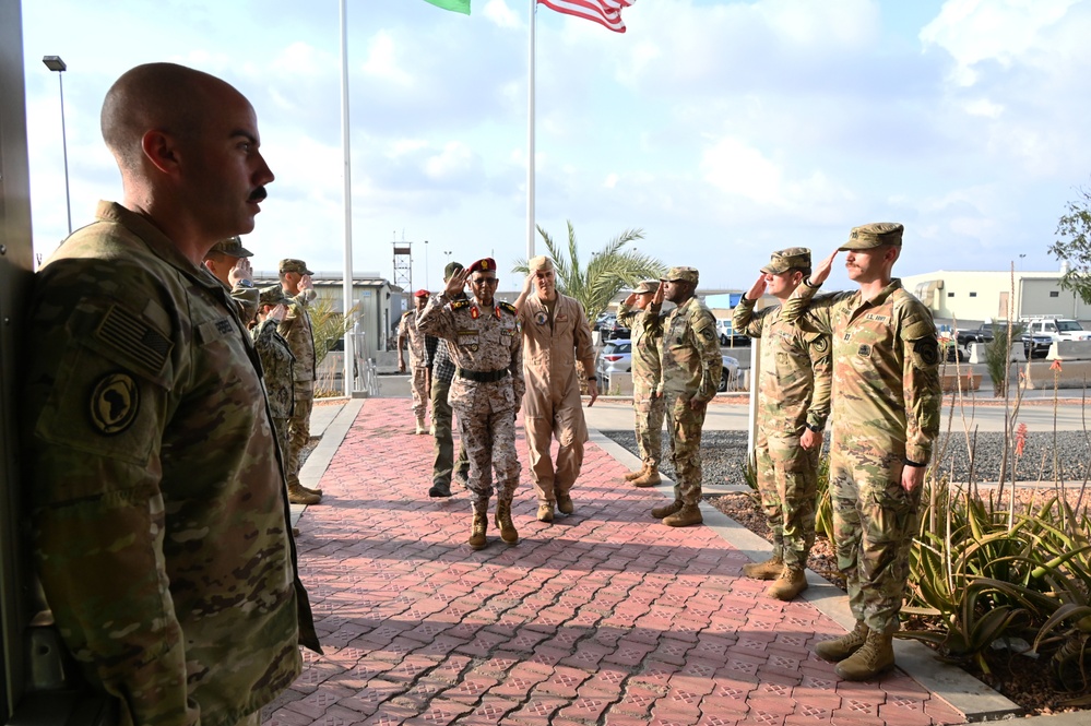 Gen. Ibrahim Visits CJTF - HOA Leadership Team