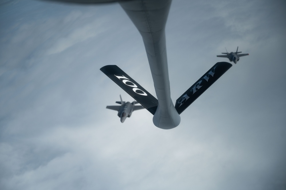 100th ARW refuels 48th FW in NATO exercise over Poland