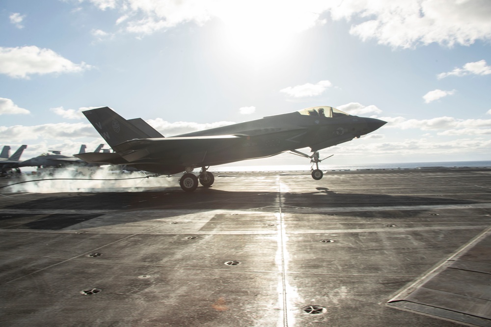 Abraham Lincoln conducts flight operations
