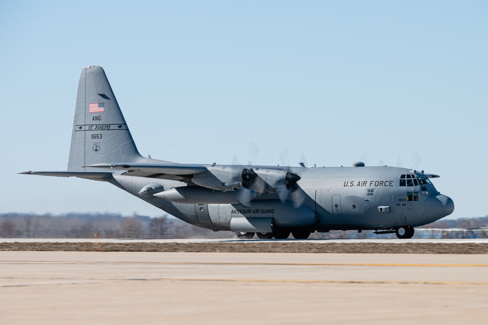 Missouri Airmen execute 41-hour sortie
