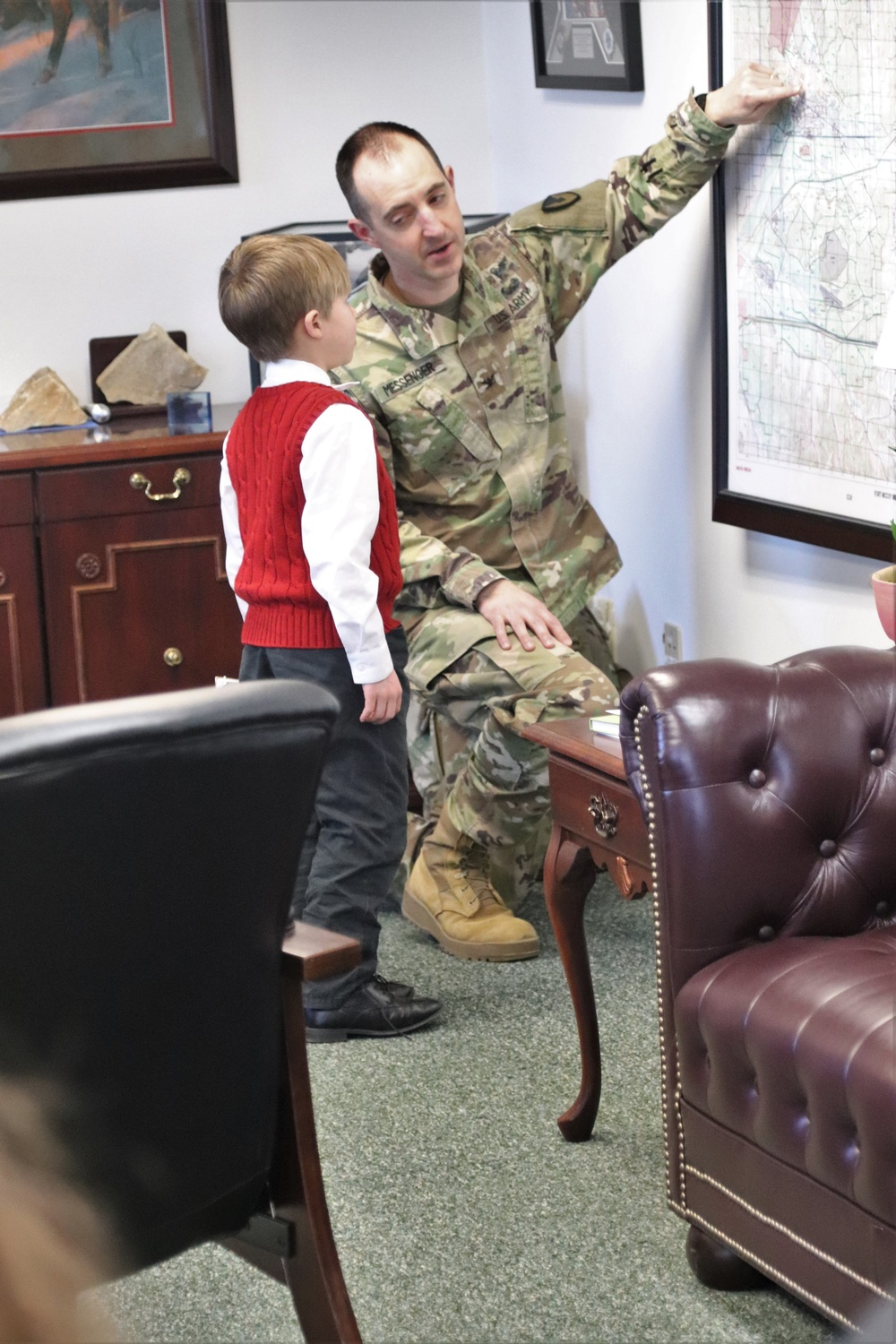 ‘Hero’ interview: 6-year-old confers with Fort McCoy Garrison commander for social studies project