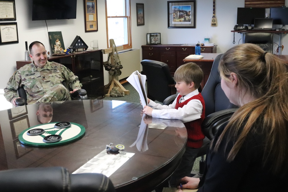 ‘Hero’ interview: 6-year-old confers with Fort McCoy Garrison commander for social studies project