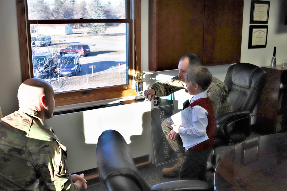 ‘Hero’ interview: 6-year-old confers with Fort McCoy Garrison commander for social studies project