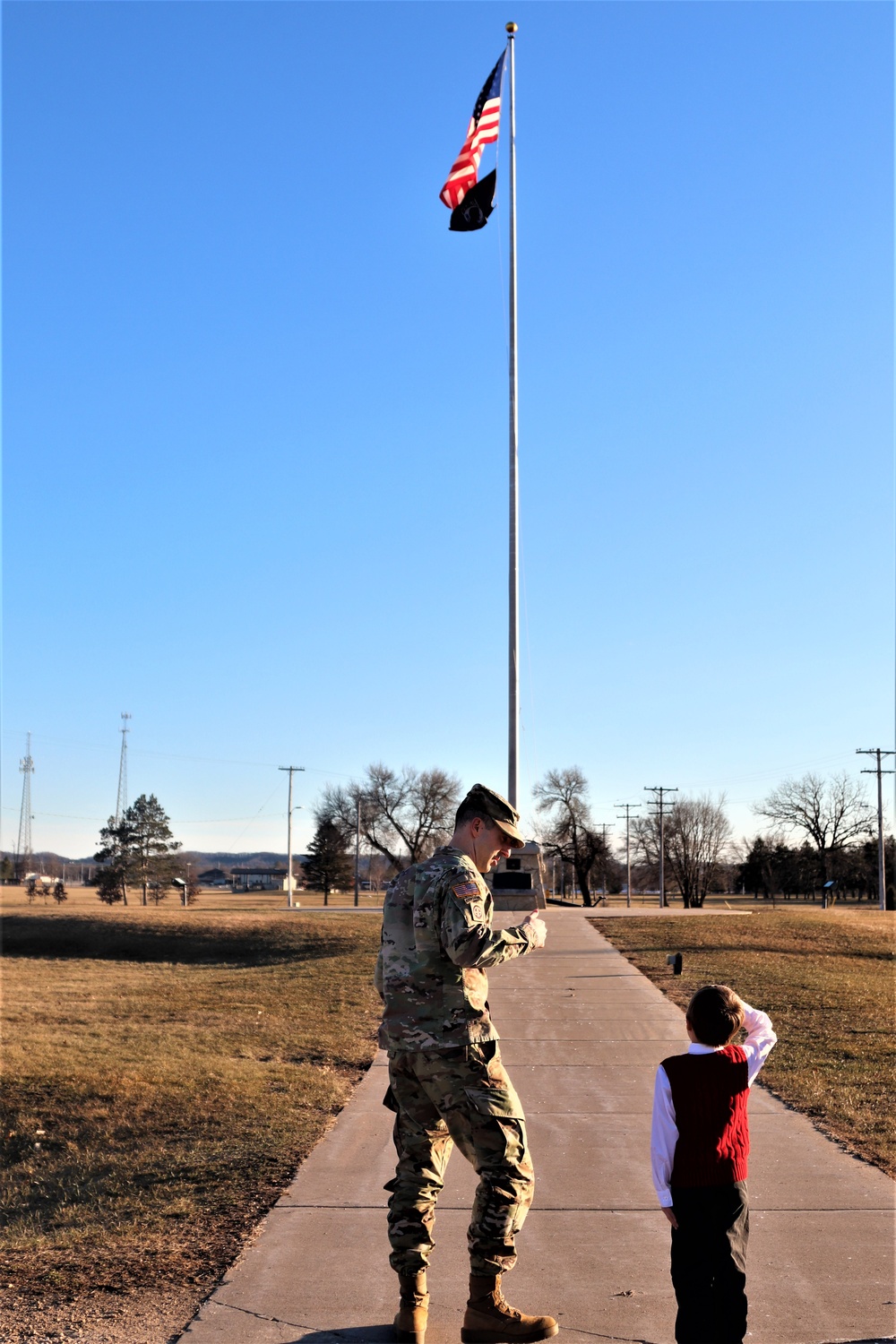 ‘Hero’ interview: 6-year-old confers with Fort McCoy Garrison commander for social studies project