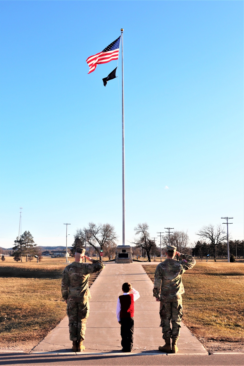 ‘Hero’ interview: 6-year-old confers with Fort McCoy Garrison commander for social studies project