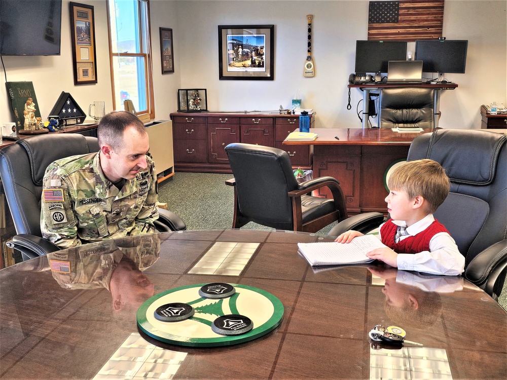 ‘Hero’ interview: 6-year-old confers with Fort McCoy Garrison commander for social studies project