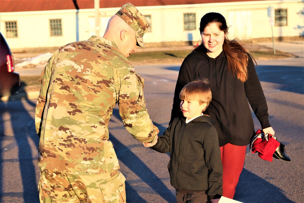 ‘Hero’ interview: 6-year-old confers with Fort McCoy Garrison commander for social studies project