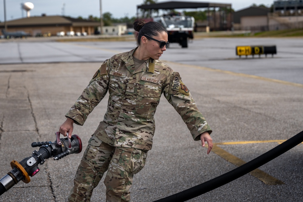 DoD Grey Wolf first-ever hot refueling test