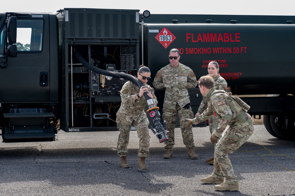 DoD Grey Wolf first-ever hot refueling test