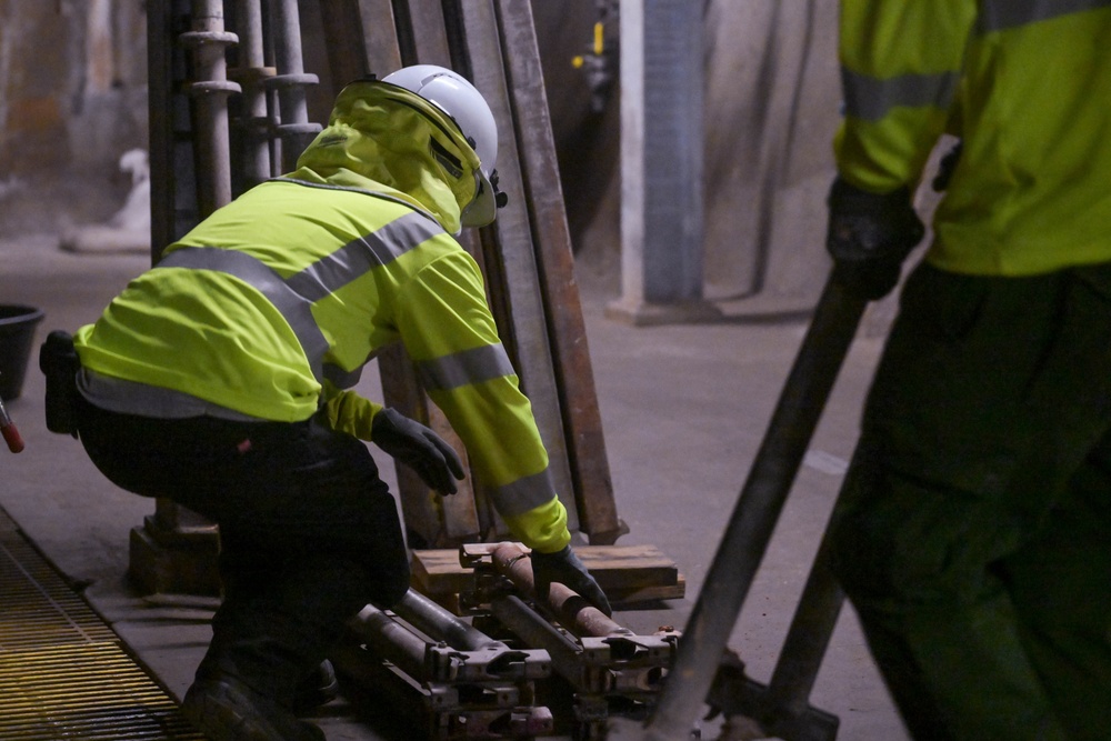 JTF-RH Removes Scaffoldings from Red Hill Bulk Fuel Storage Facility