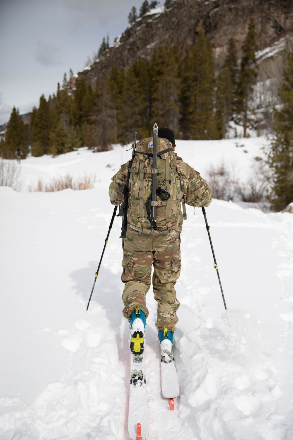 Soldiers Prepare for the Hale to Vail Traverse