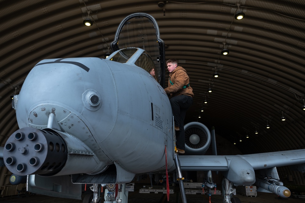 25th FGS APG keeps A-10s ready to “Fight Tonight”