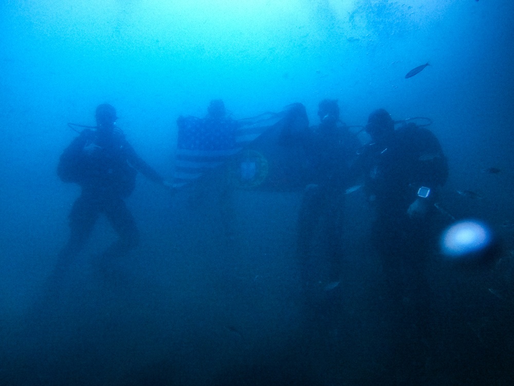 UCT ONE and Portuguese Navy Divers