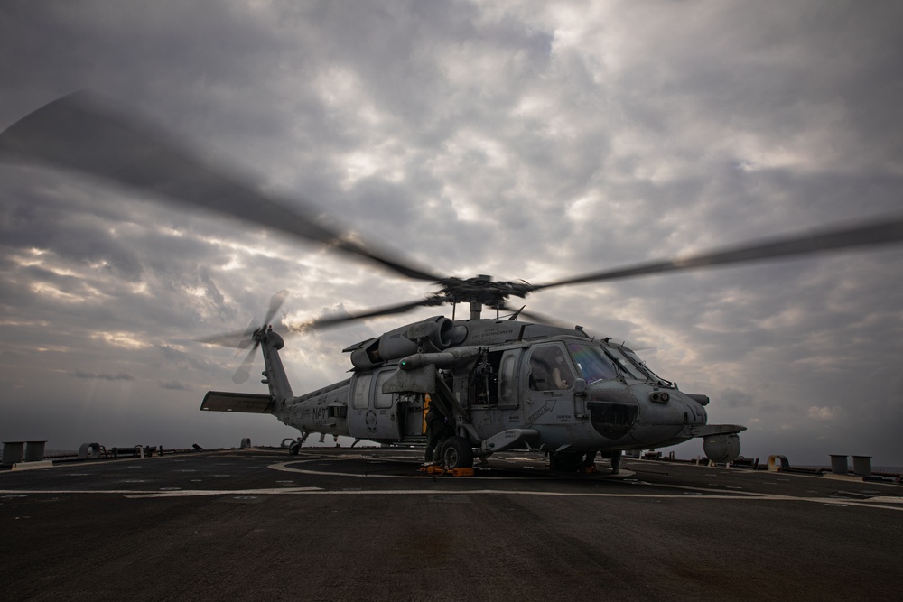 USS Laboon Conducts Routine Flight Operations in the Red Sea