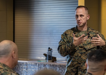 U.S. Marine Corps Lt. Gen. James Glynn visits Wounded Warrior Battalion East