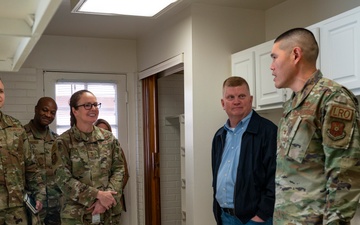 20th AF Commander visits Kirtland