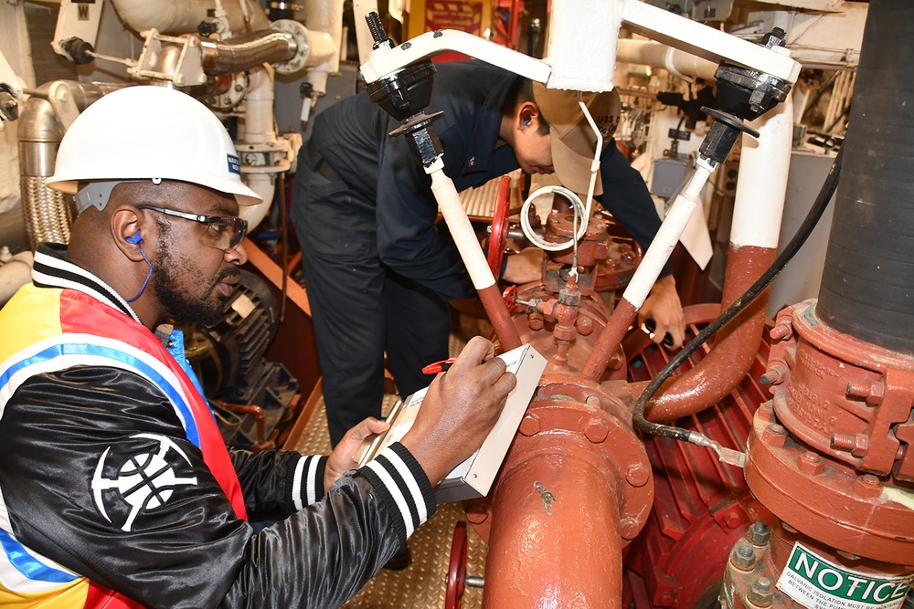 NAVSUP FLC Norfolk Engineering Assessment Team Helps Ensure Ships are Ready for Sea
