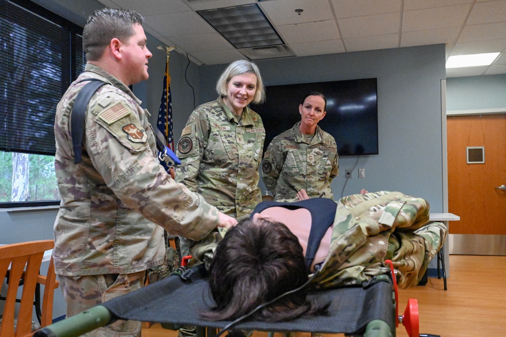 AMC Command Surgeon explores 19 MDG’s mission during TLR visit