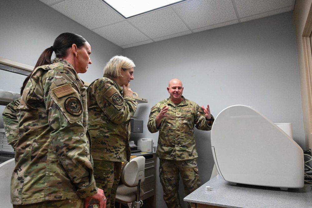 AMC Command Surgeon explores 19 MDG’s mission during TLR visit