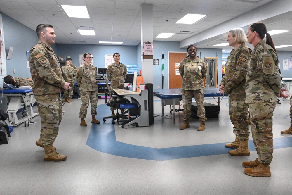 AMC Command Surgeon explores 19 MDG’s mission during TLR visit