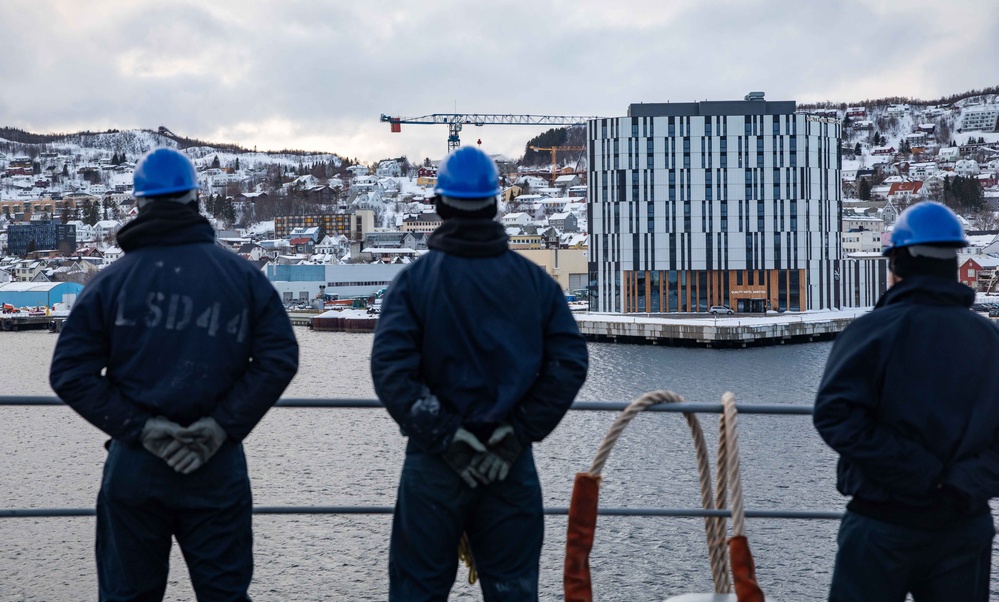 USS Gunston Hall Arrives in Harstad, Norway, in Support of Steadfast Defender 24