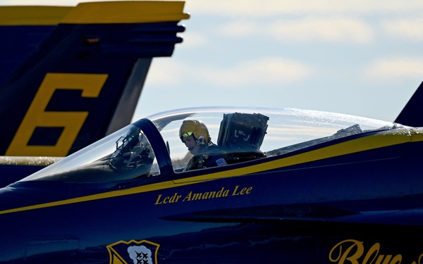 Blue Angels Conduct Winter Training in El Centro