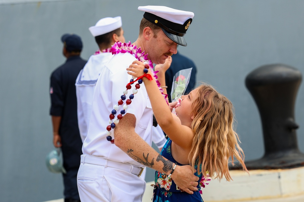 USS William P. Lawrence returns to Pearl Harbor.