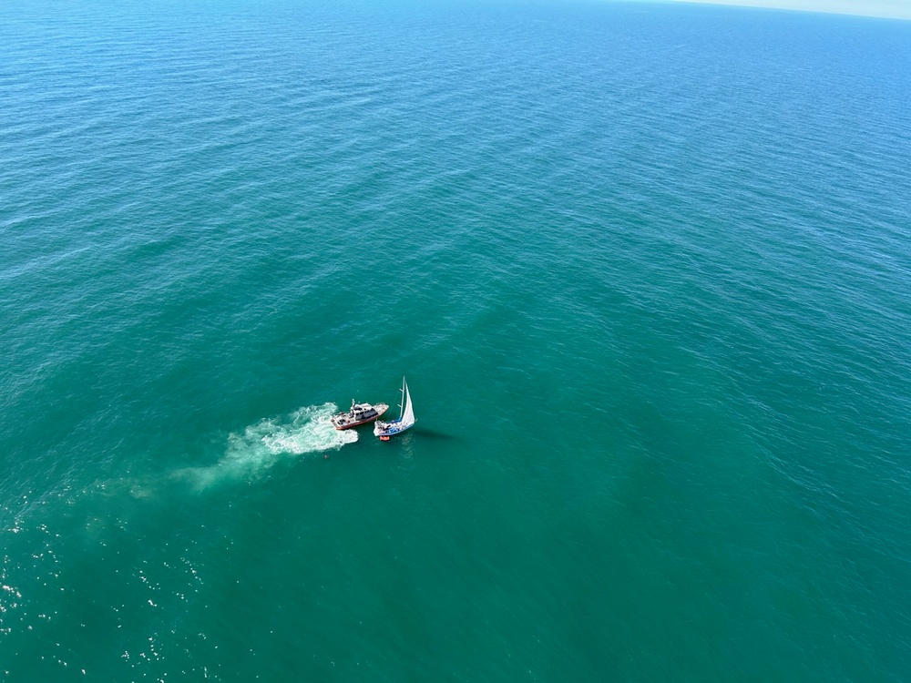 Coast Guard rescues 2 from sinking boat offshore Sabine, Texas