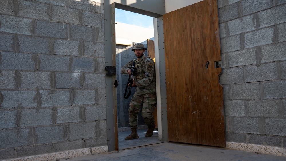 U.S. security forces train on close-quarters battle