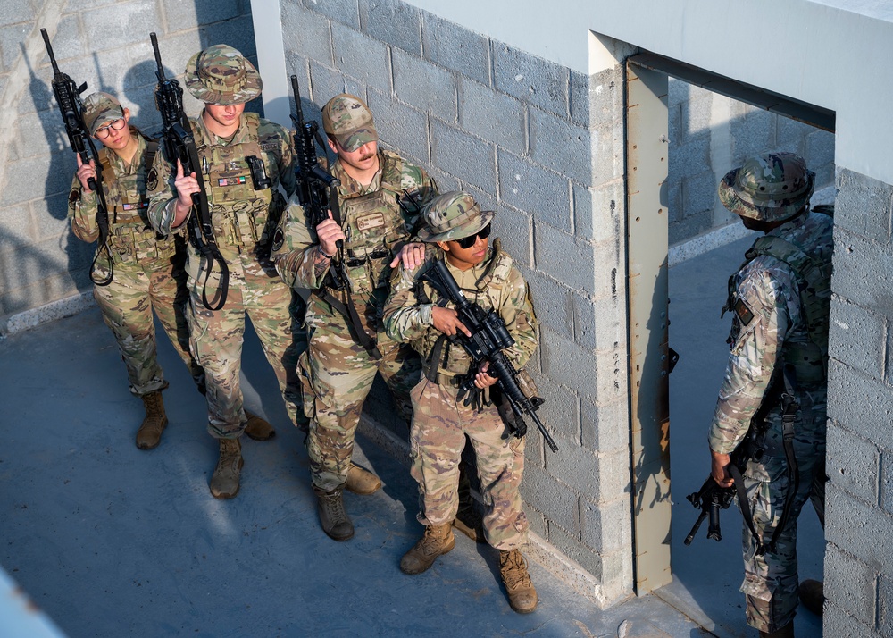 U.S. security forces train on close-quarters battle