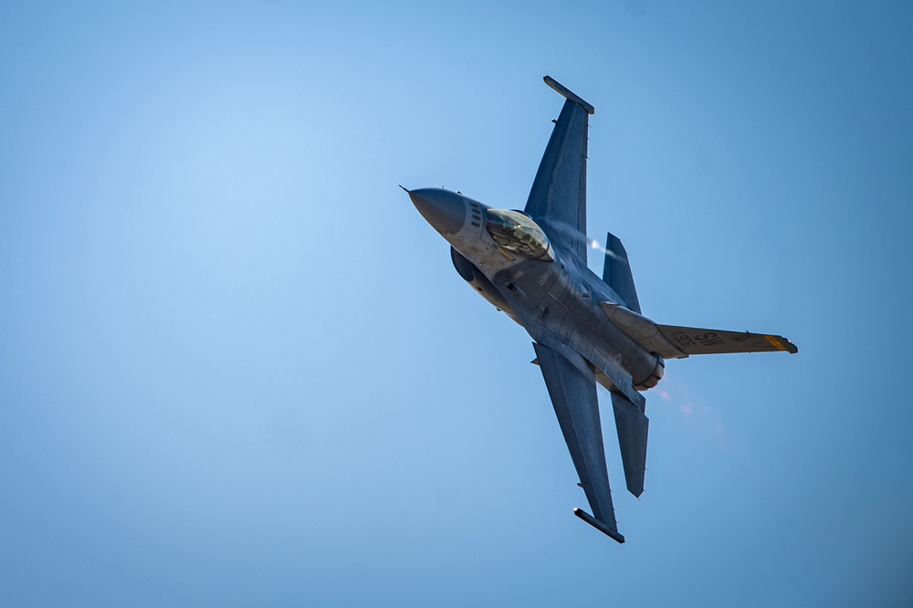 DVIDS - Images - The 2024 F-16 Viper Demonstration Team continues ...