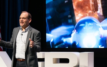 Matt Duquette conducts his talk titled, &quot;Autonomous Aircraft: A Partnership of Human and Machine,&quot; at the Air Force Research Laboratory's Inspire event