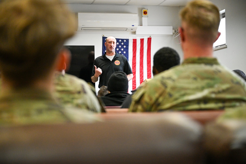10th AAMDC Command Sergeant Major visits 11th Missile Defense Battery