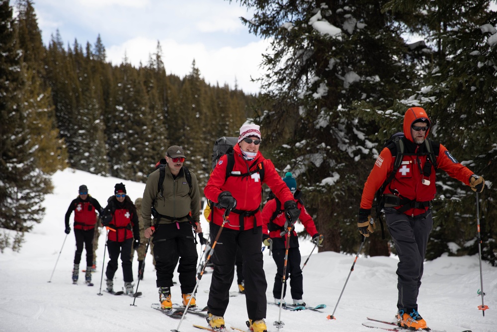 Soldiers with the 10th Mountain Division and Members of the National Ski Patrol Participate in the Hale to Vail Traverse