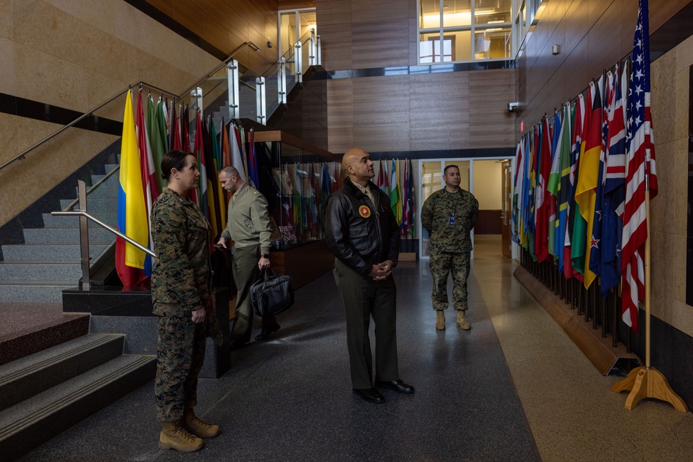 MARFORCOM CG visit Marine Corps Embassy Security Group