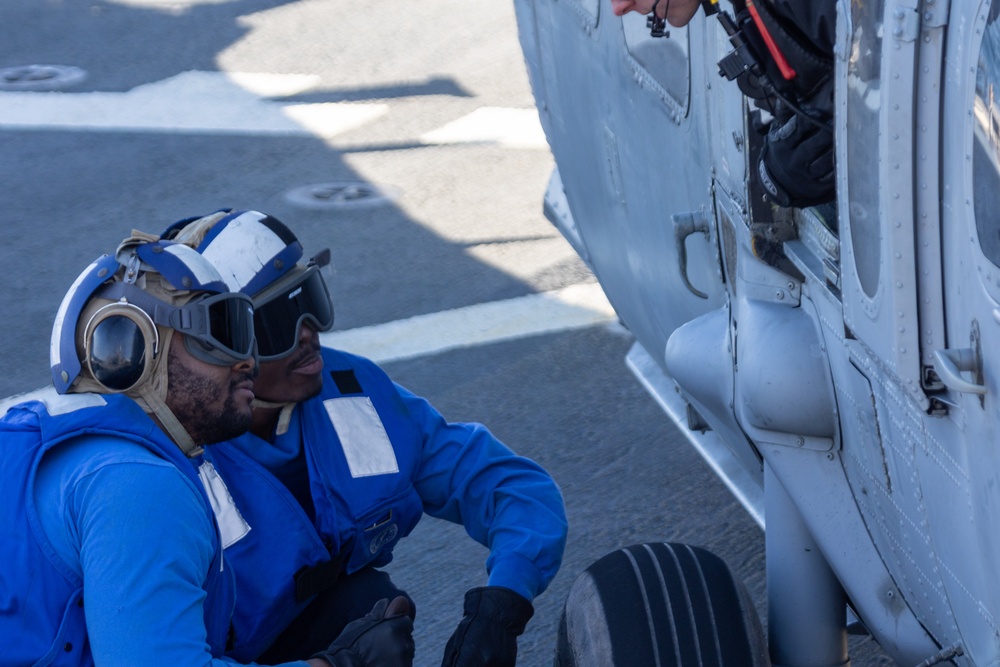 USS Stout conducts flight operations