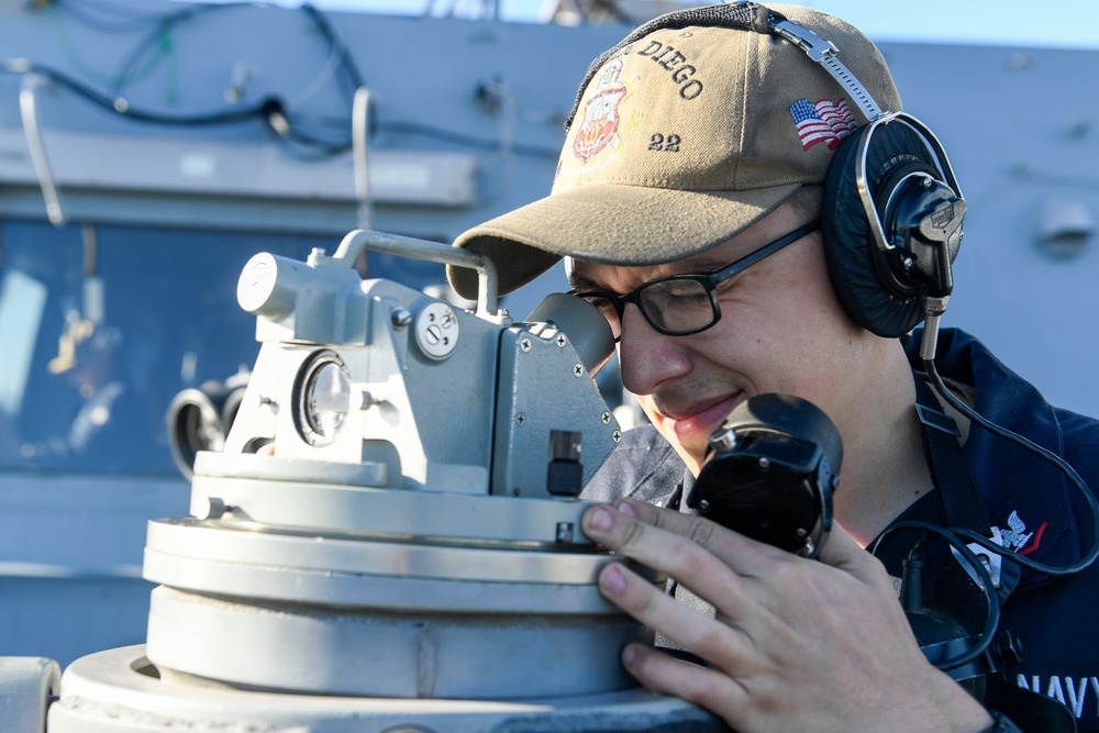 USS San Diego gets underway for NASA’s Underway Recovery Test 11