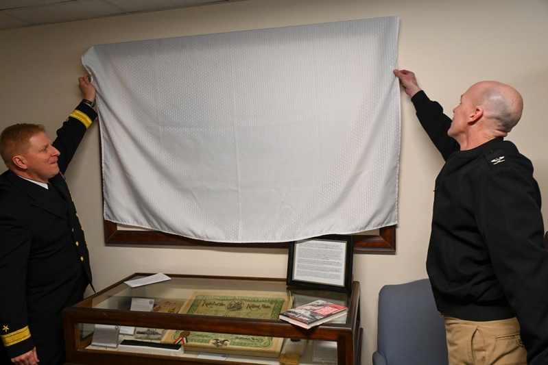 NHHC Delivers a Piece of History