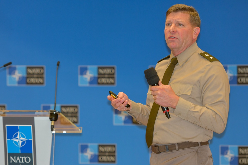 AR-MEDCOM CG tells NATO conference how to build ‘the consummate military medical professional’
