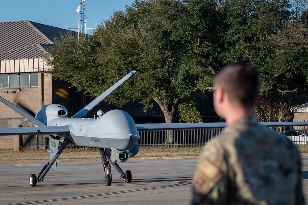 MQ-9 Reaper historic first landing at Shaw Air Force Base