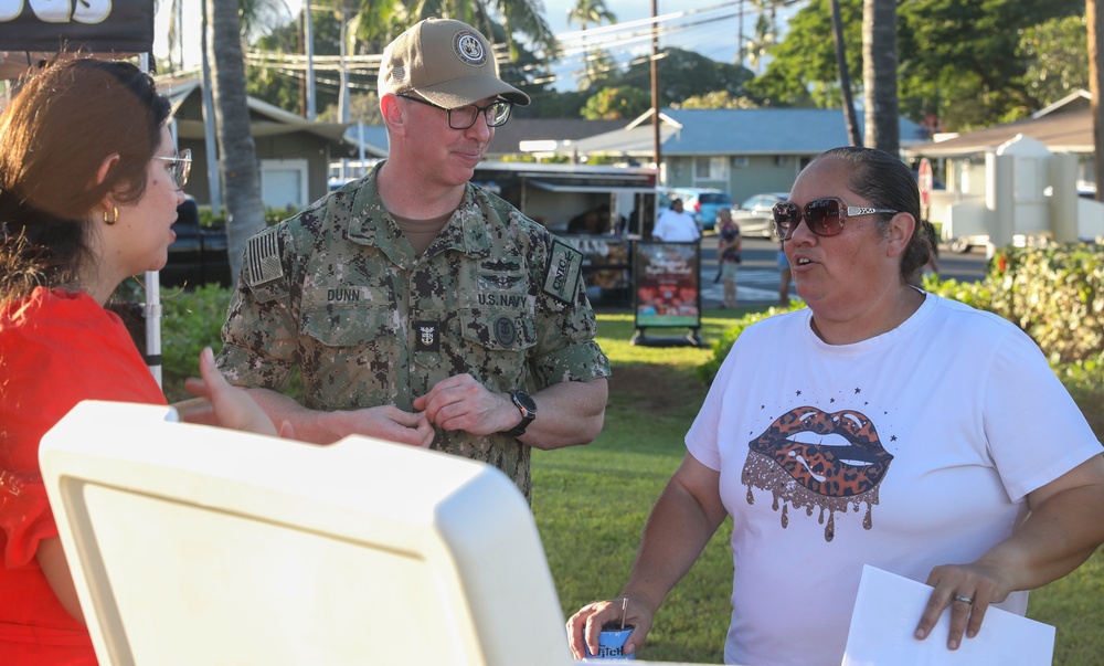 Force Master Chief Jason Dunn, the senior enlisted leader for Commander, Navy Installations Command, speaks with Hawaii residents about the Navy’s Drinking Water Long-Term Monitoring program