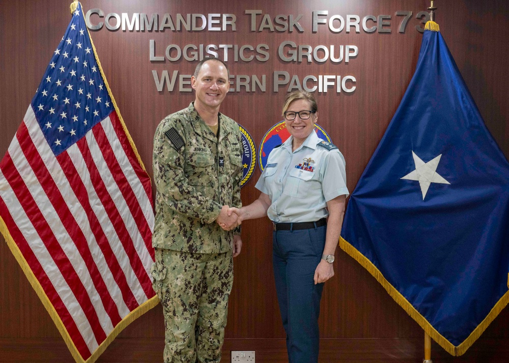 Deputy Commander of Royal Canadian Air Force Visits COMLOG WESTPAC