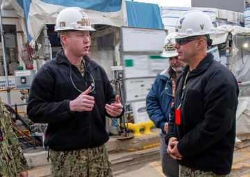 VCNO Adm. Jim Kilby Visits Portsmouth Naval Shipyard