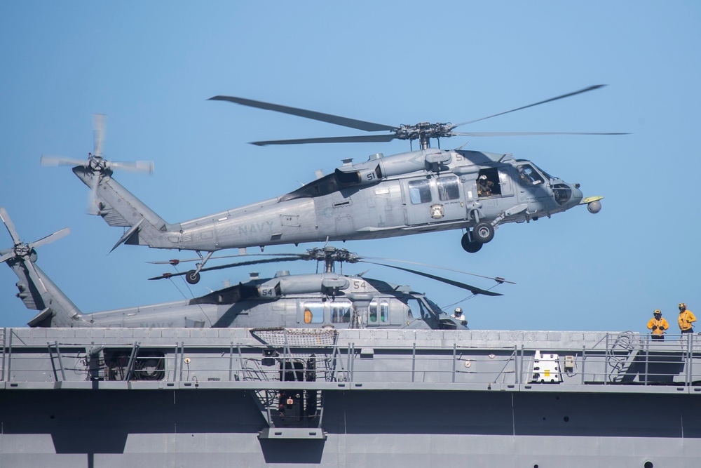 USS San Diego (LPD 22) conducts flight operations while underway for NASA's Underway Recovery Test 11